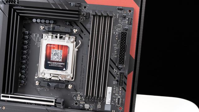 799元坐拥9800X3D全能搭子，七彩虹战斧B850M超级黑刃评测