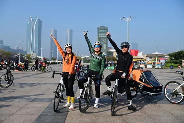 今天，骑遇日照，出发！他们共赴最美秋日！