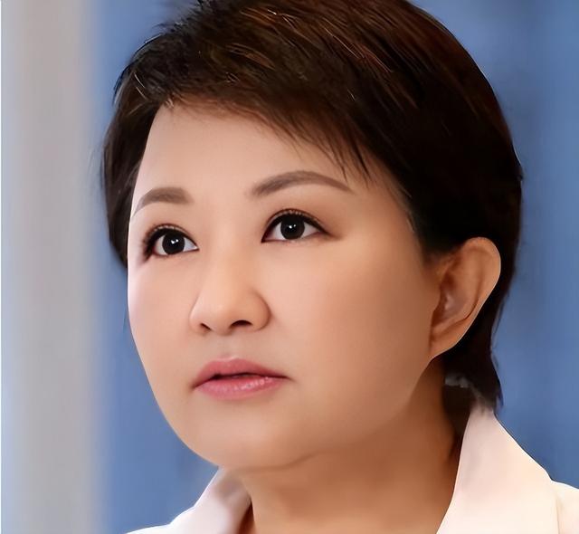 高雄市长之战：7万人投票结果出炉！郑丽文形势大好	，卢秀燕失算