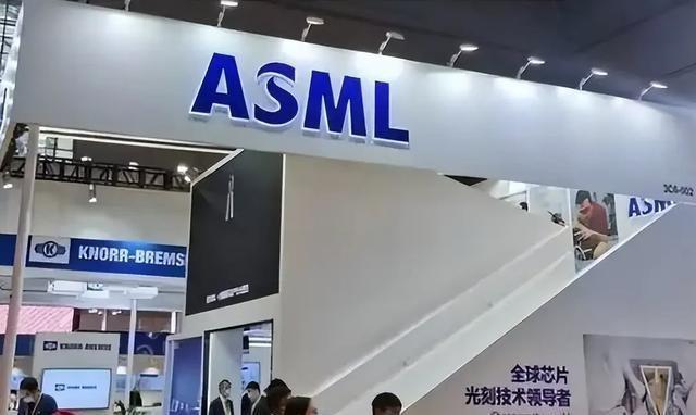 美国终于怕了，比稀土更致命王牌，终于出手了！万斯：中国要冷静