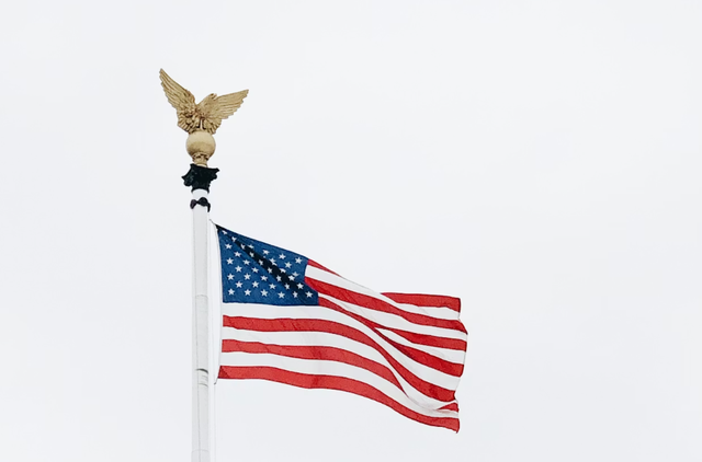 特朗普下令召回美国大使，白宫这一举动史无前例