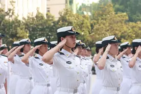 想成为海军军官？海军工程大学招754人，上学不花钱，毕业包分配图片