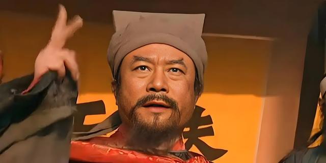 年轻人躺平怪退休老人，专家一席话让人沉默了