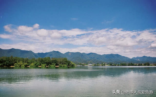 杭州“富春江畔第一村”真棒，吃喝玩乐不愁，还有富春山居图实景