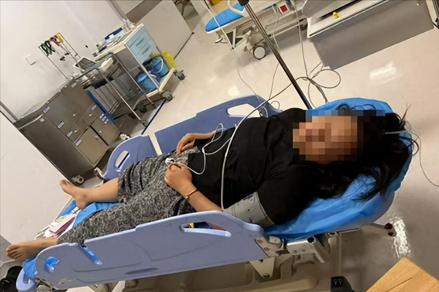 西安文旅沦陷！游客被打成脑震荡，商家嚣张堪比黑社会，警方介入
