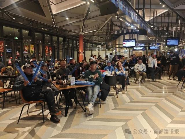 首钢园里“云”看北京男篮