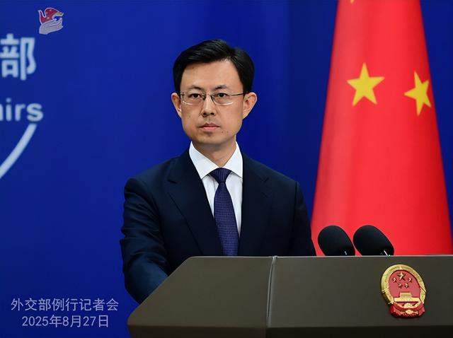 中国公布阅兵名单，特朗普终于等到中方回复，八个字让他彻底死心