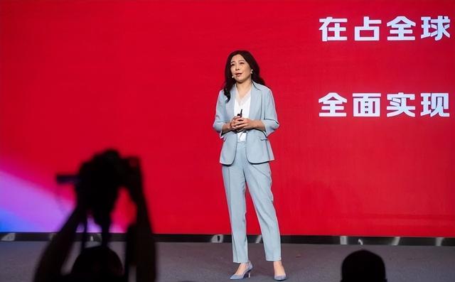 京东集团收入差距断崖：21年9516亿，22年10462亿，24年令人意外