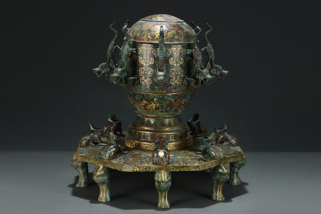 错金铜仪	，震古烁今