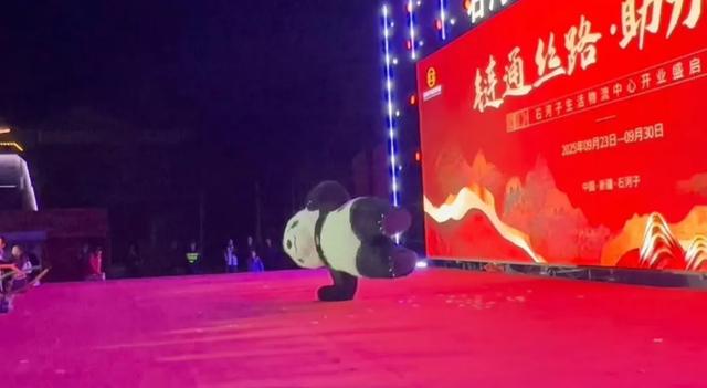 【活动预告】篝火映雪山，新年赴星河！可可托海镇跨年狂欢夜邀您共赴冰雪之约