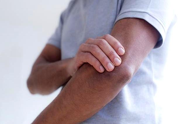 锻炼越多越早死？医生警告：这3种运动。中老年人别再拼命做了！