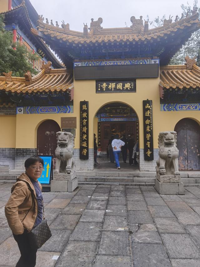自由行：遊济南千佛山。