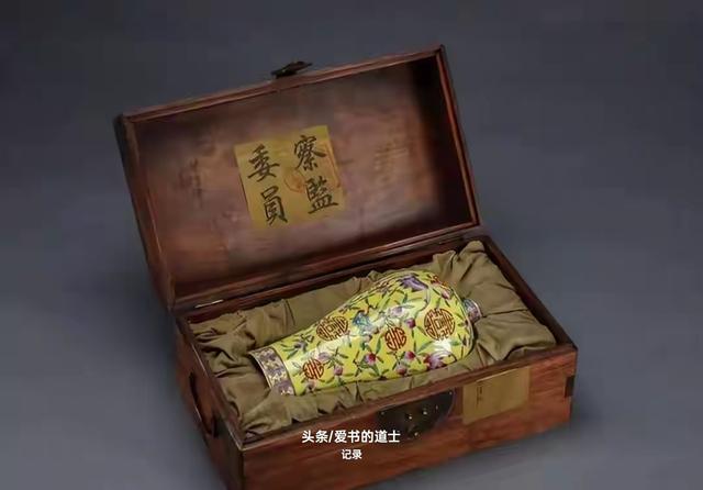 故宫南迁文物都敢在南京朝天宫撕毁封条	，我理解翁万戈了