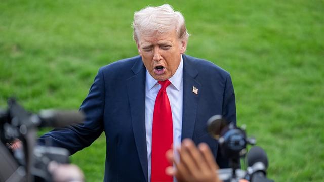 特朗普果然变脸了，红线问题不再谨慎，对中国打出最敏感的一张牌