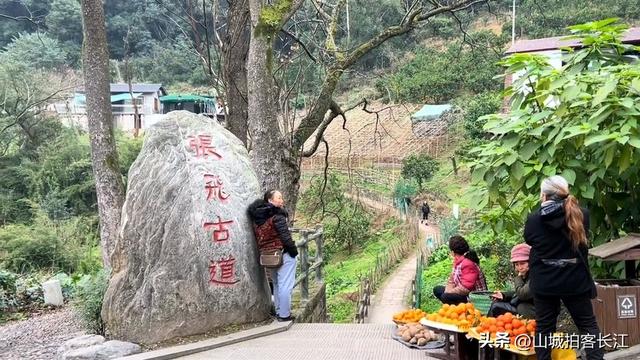 重庆免费“野温泉”，环境优美水温刚好，你知道它在哪儿吗？