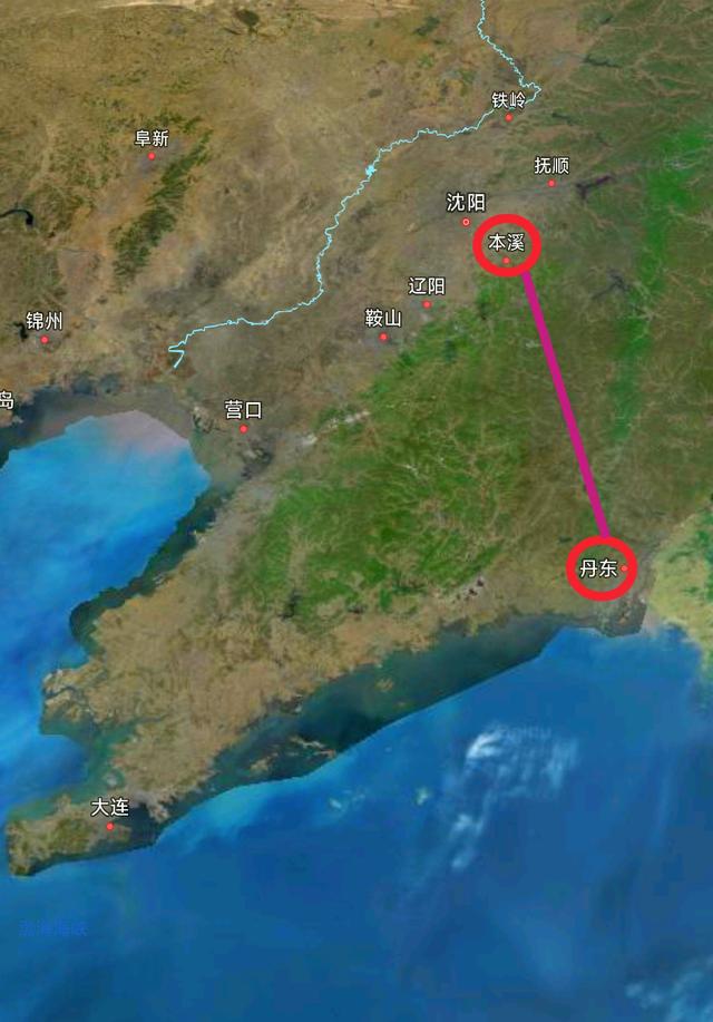 虽然本溪的旅游资源更加丰富，但是游客数量与旅游收入均不如丹东