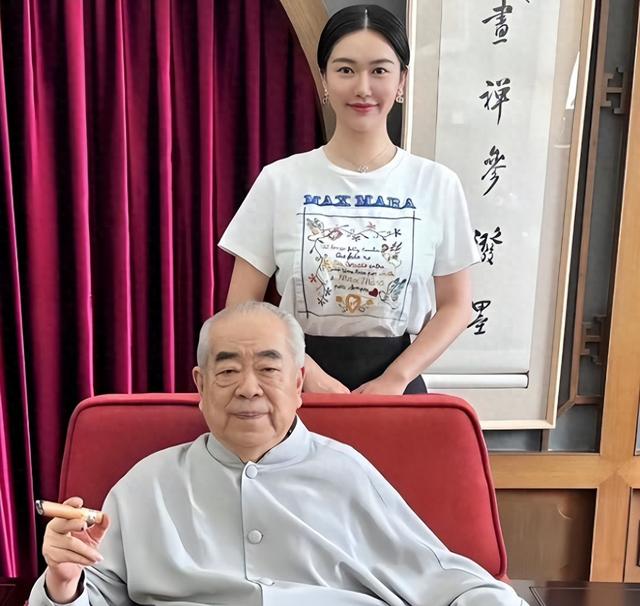 嫁给老头的5位女明星，有的丈夫可以当爹，有的甚至可以当爷爷