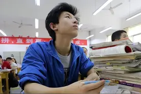 高考能否考上985大学，多半取决于这两科成绩，低于130分基本没戏图片