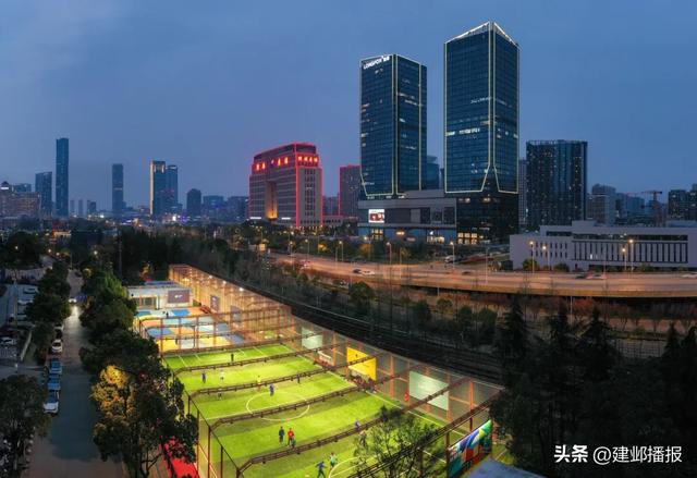 快 到 建 邺 来