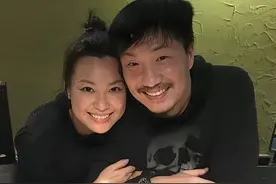突发！香港知名男星郑中基被曝离婚，与妻子社交媒体已互相取关图片