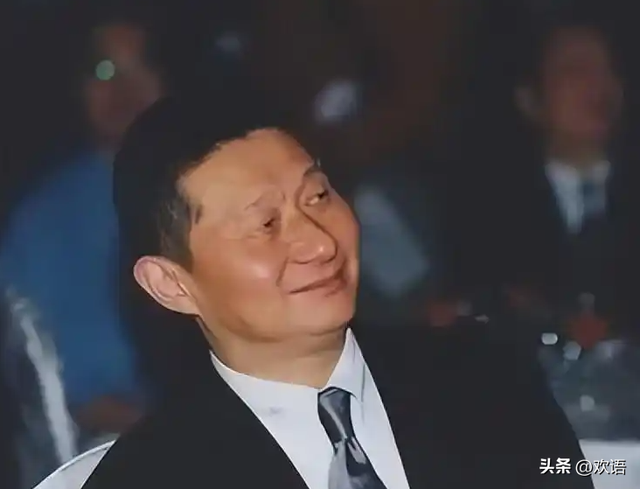 包养情人无数，娶初中同学女儿为妻，玩老婆闺蜜，孙道存真离谱！