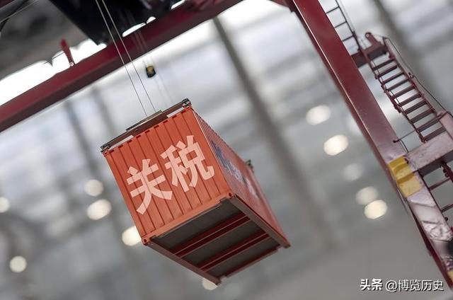 美方进入谈判前，中国突然换女将，特朗普威胁特殊：将征155%关税