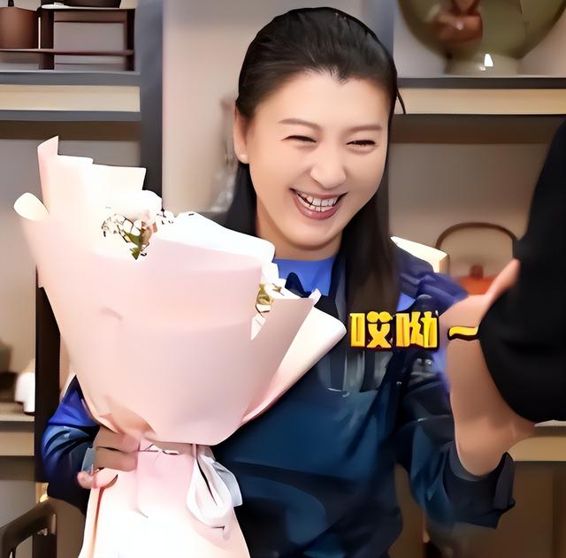 53岁晚节不保？踩着赵本山上位的闫学晶	，终是为荒唐行径买了单