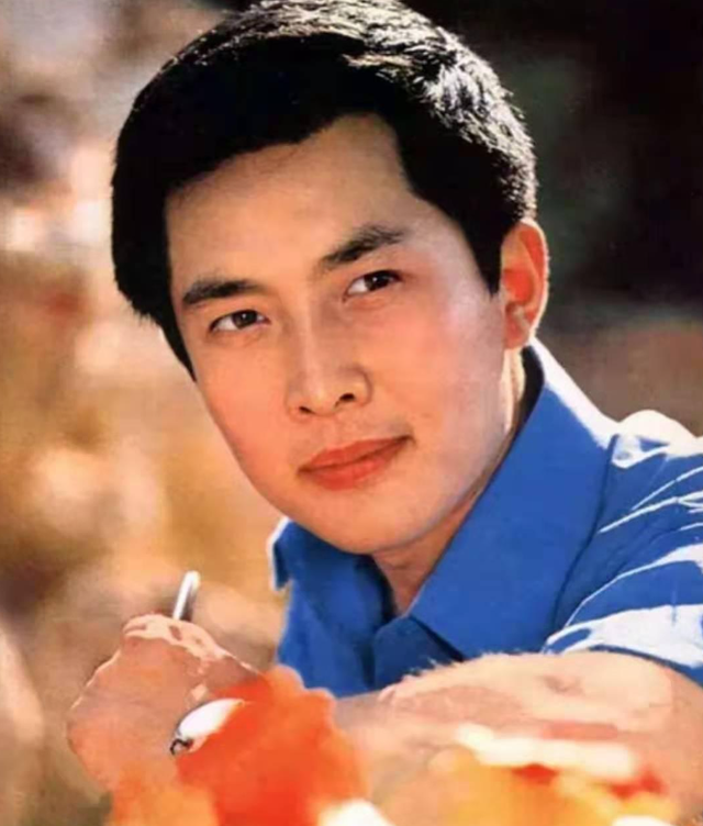 唐国强也没想到，走了35年的前妻，意外让两个残疾儿子承受了恶意