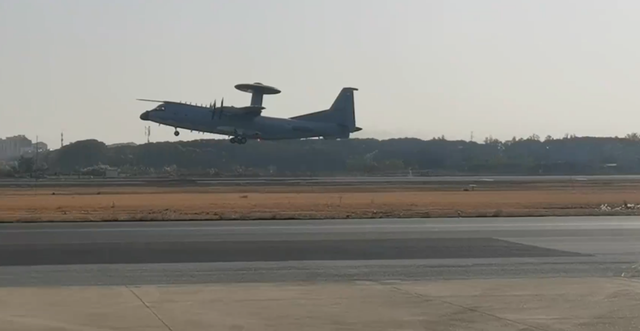 中俄给日本上强度了，轰6和图95联合巡航，和辽宁舰“夹击”日本