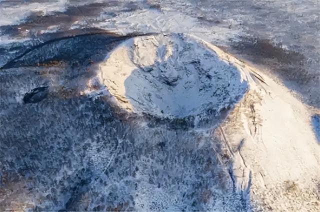 东北雪季不止冰雪！地质奇观藏密码，边城故事比雪景更动人
