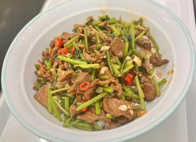 大学生一个月生活费究竟需要多少？