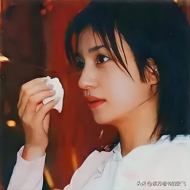 封杀四年	，49岁赵薇突传消息，因胃癌去世传闻5个月前就真相大白