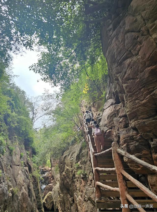 伏羲山大峡谷，孩子们的乐园，游客避暑的圣地，乘凉的天堂
