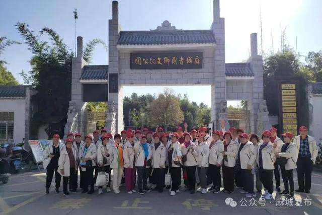 暖冬赴约!300+银发团打卡麻城 “3+3”政策激活文旅新活力