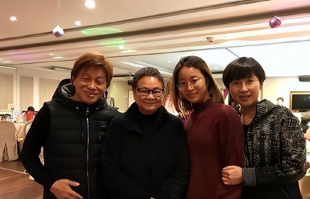 陈光标怒撕遮羞布：梁小龙哪里是病死，分明是被折腾死的！