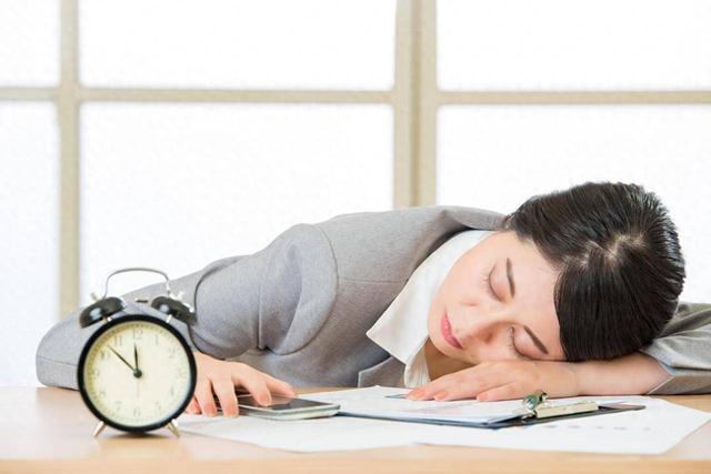 糖尿病人谨记：早晨1大忌，中午2不要，晚上3不做