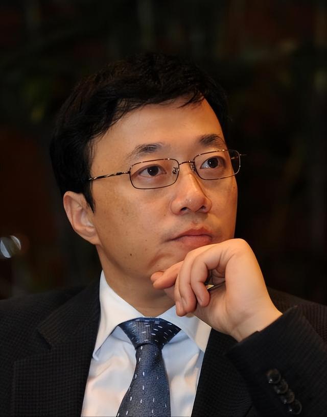 反手掐美脖子！“芯片之父”太给力！弃美归国，研发成果堪比核武