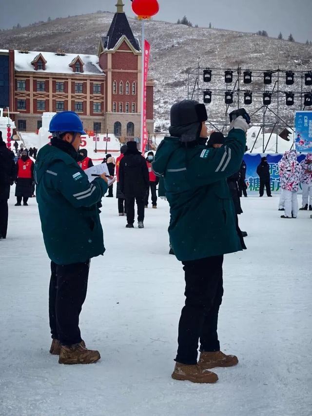 “冰雪日”活动 我们用心“在服务”