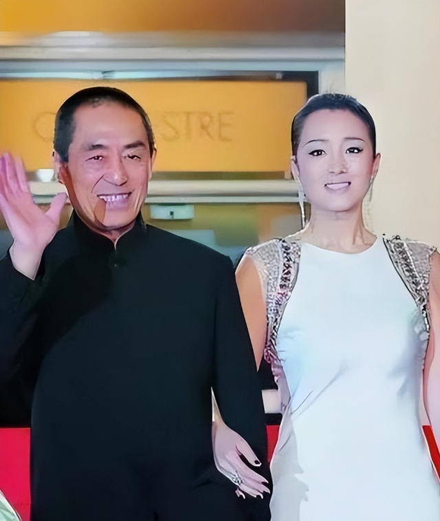 央视公开点名，张艺谋真实处境暴露，再次明白陈婷才是人间清醒