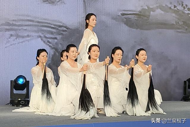 燃冰雪激情 享温泉康养——2025定西冬春季文旅推介会在通渭举办