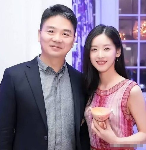 婚变风波48小时后，刘强东不再沉默，坦言“在老婆面前没了自信”