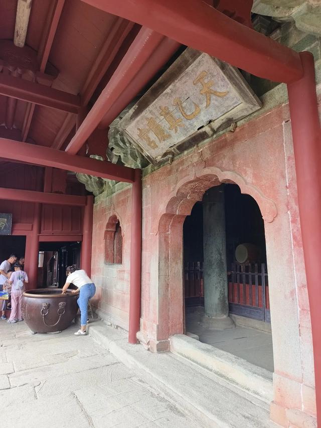 【视界】夏日炎炎，武当山景区热度不减！