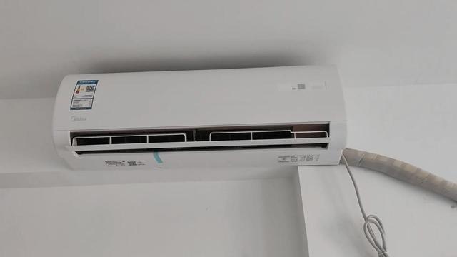 空调开到除湿28°与开到制冷28°有什么区别？哪种方式更好？
