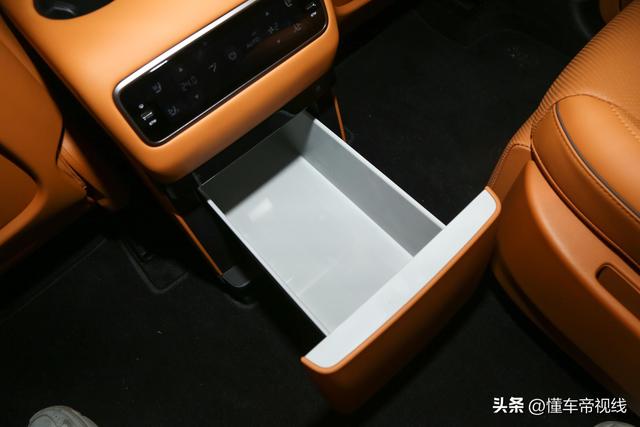理想i8上市售32.18万元起