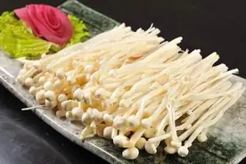 金针菇和它是天生的“死对头”，不能一起食用，早知早受益！图片