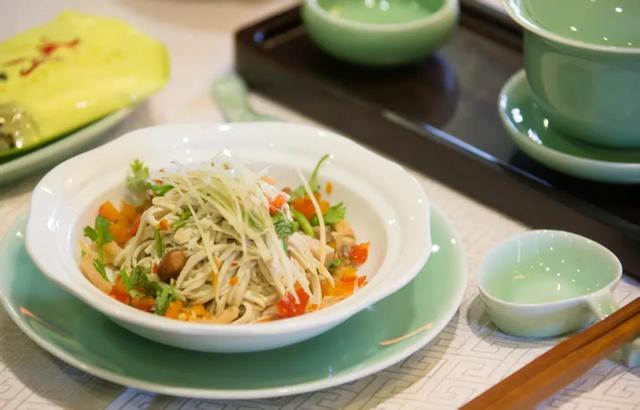 景区、酒店全打折！这座冠军城 “太会了”