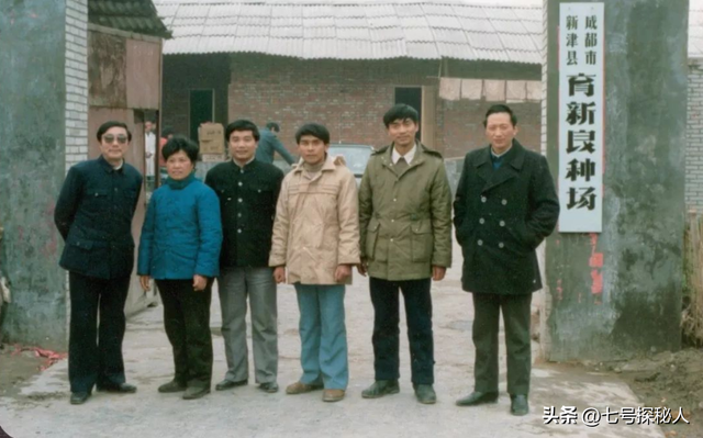 生了4个儿子，因太穷送走两个，谁知四个儿子最后都成了亿万富翁