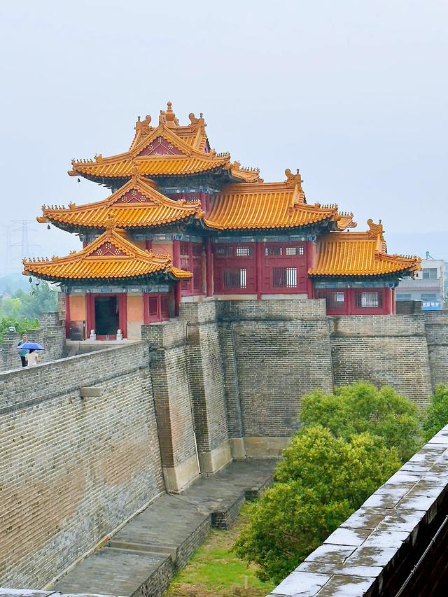 雨中西岳庙（渭南华阴市西岳庙）