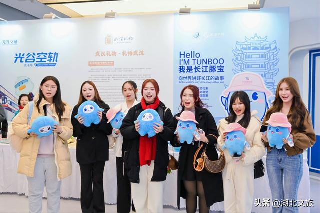 “中泰建交50周年”中泰青年共赴科技人文之旅