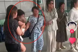 别再造谣了，奶奶喂孩子果冻窒息身w，后续来了，奶奶是冤枉的。图片